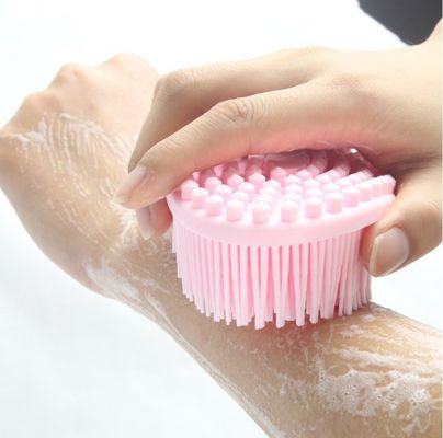 シリコンボディスクルーバーと脱毛シャワー浴ブラシで簡単に洗える Loofah 肌