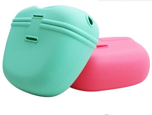 屋外犬散歩 シリコン 犬用食品 スナックバッグ ペットトレーニング用のポータブル腰包